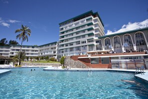 Outdoor pool, sun loungers