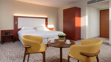 Minibar, in-room safe, individually furnished, desk