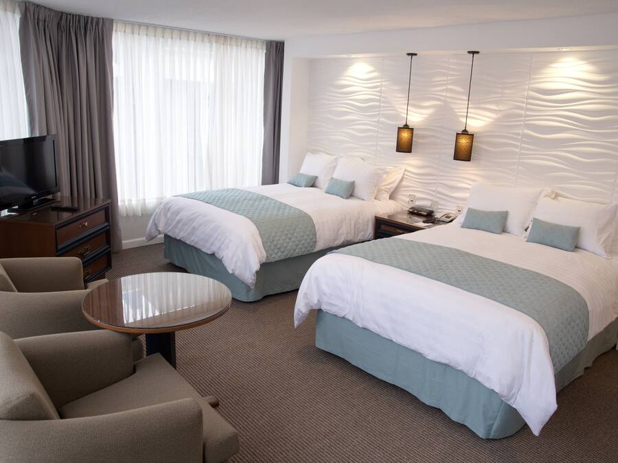 Down comforters, minibar, in-room safe, desk