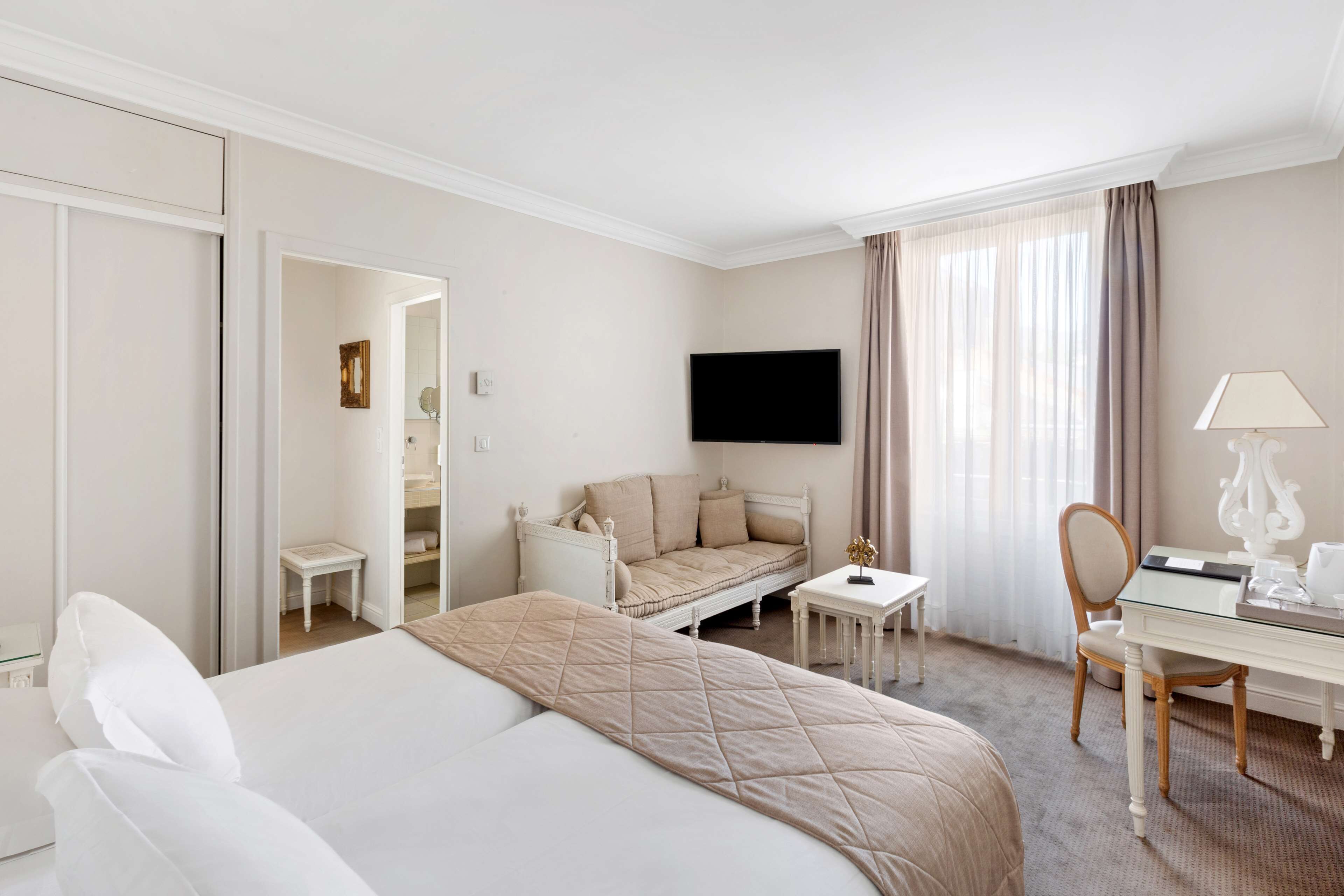 Chambre Supérieure, 2 lits une place, non-fumeurs (Larger Room) | Literie de qualité supérieure, surmatelas