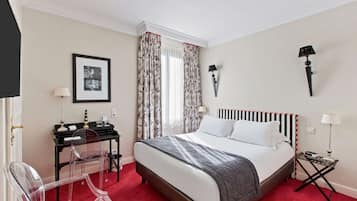 Classic Room, 1 Double Bed, Non Smoking | Premium bedding, pillow-top beds, in-room safe, individually decorated