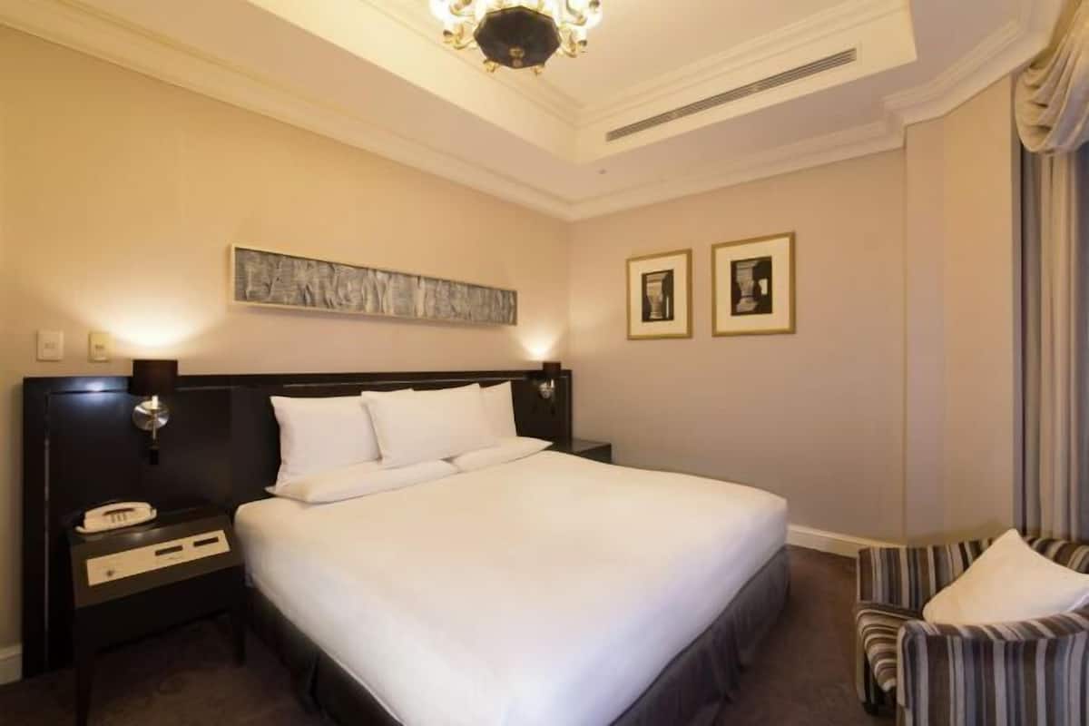 1 bedroom, minibar, in-room safe, desk