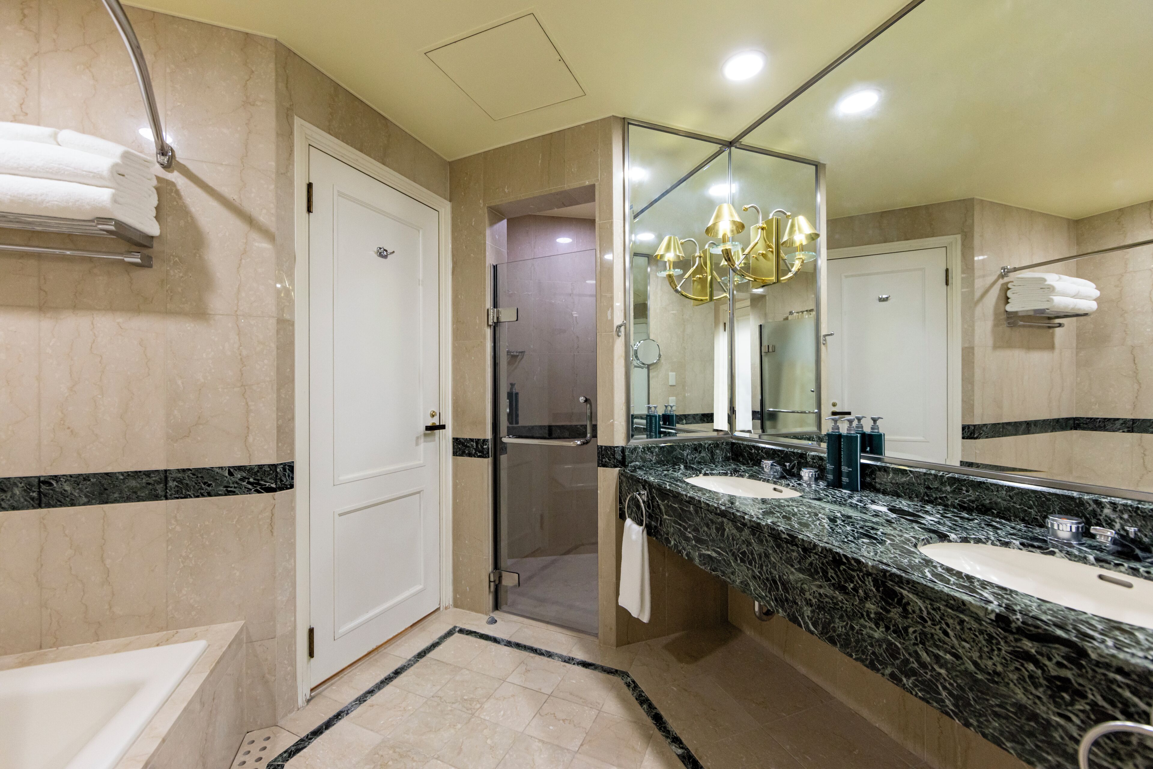 royal suite king room | bathroom | shower, eco-friendly toiletries, hair dryer, electronic bidet