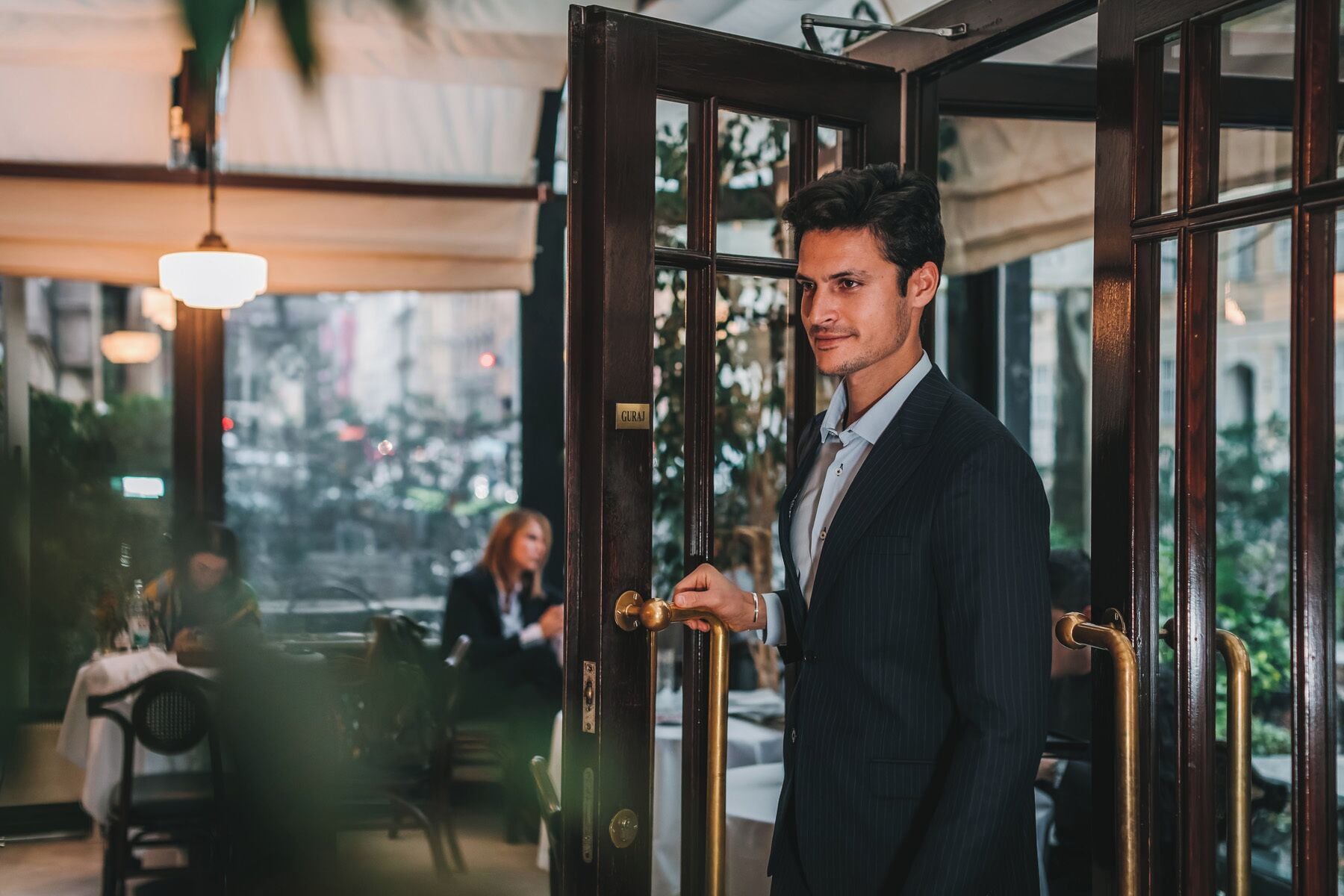 Breakfast and lunch served