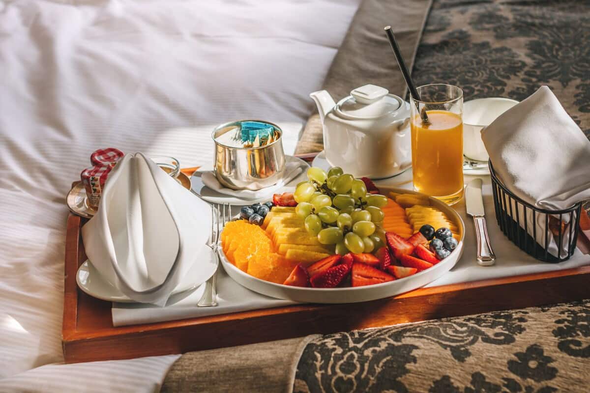 daily buffet breakfast (eur 26 per person)