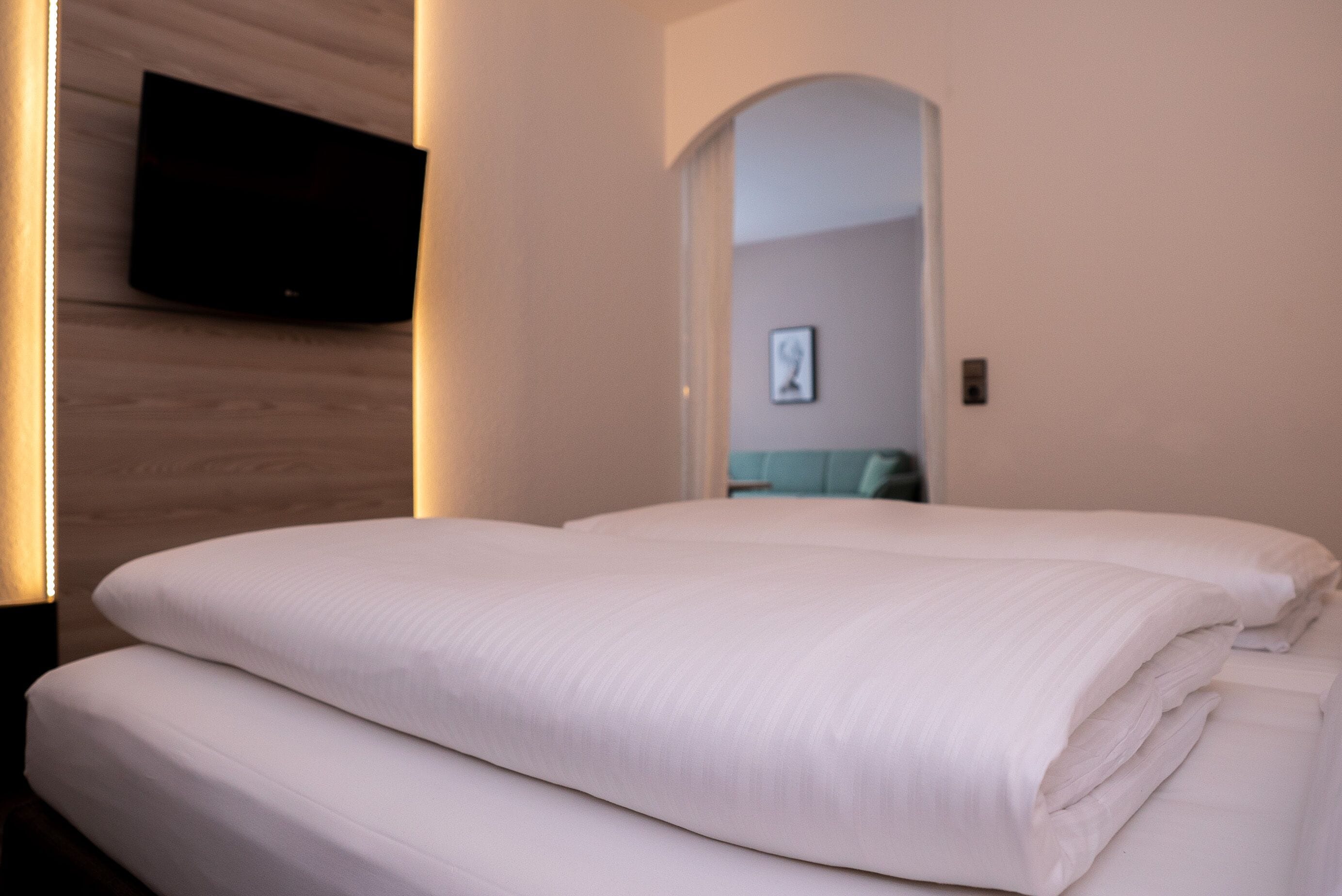 junior suite, 1 bedroom | 1 bedroom, premium bedding, in-room safe, desk