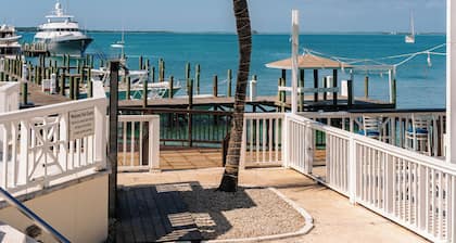 Romora Bay Resort & Marina