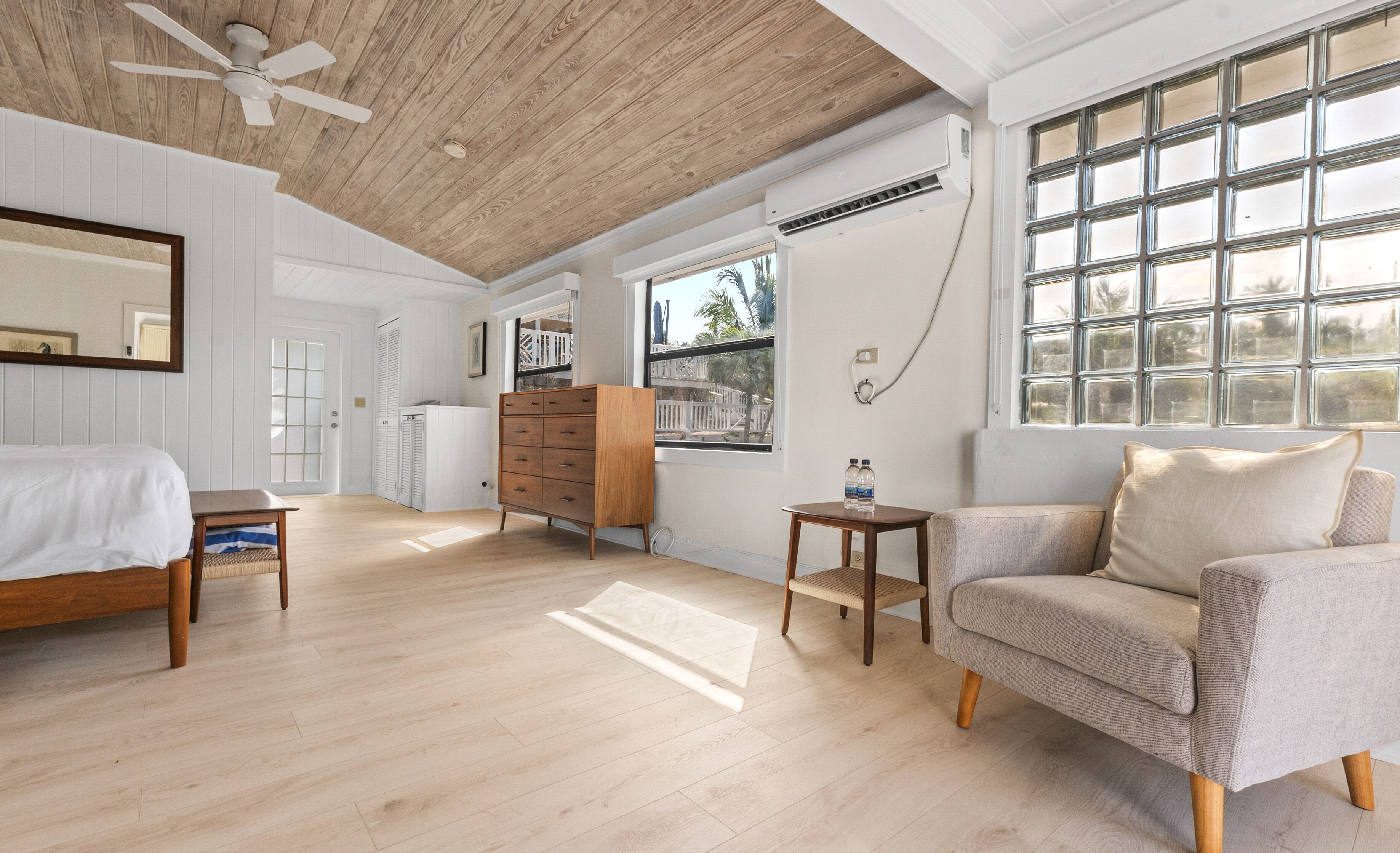 in-room safe, iron/ironing board, free rollaway beds, bed sheets