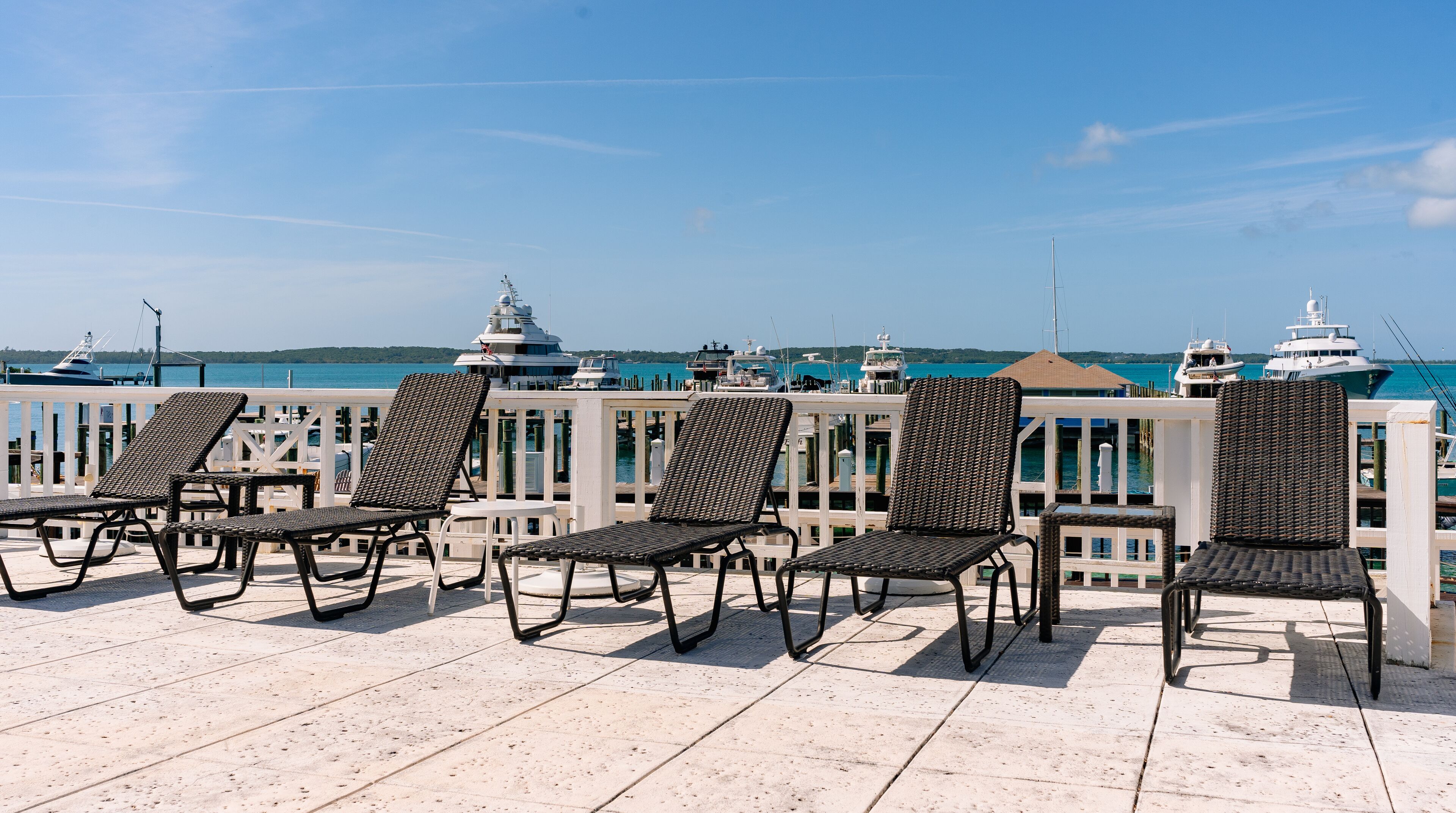 outdoor pool, free pool cabanas, pool umbrellas