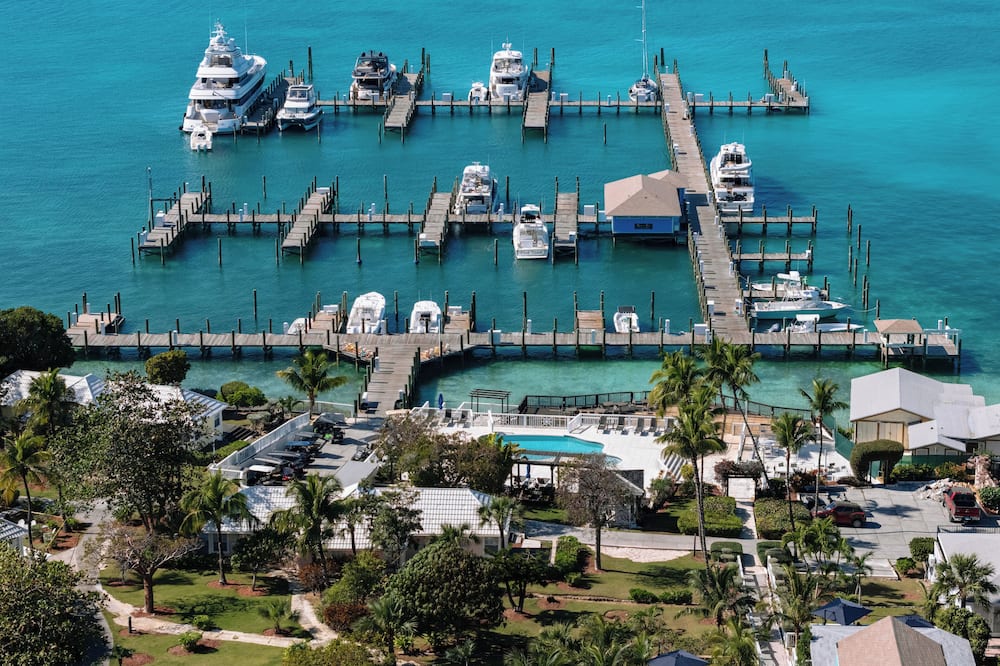 Romora Bay Resort & Marina