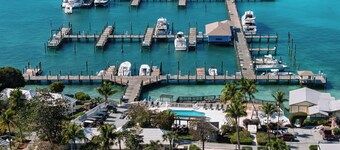 Romora Bay Resort & Marina