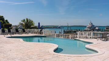 Outdoor pool, free cabanas, pool umbrellas