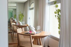 Junior Suite, Sea View | Hypo-allergenic bedding, minibar, in-room safe, desk - Sofitel Rio de Janeiro Ipanema Ex Caesar Park (Rio de Janeiro)