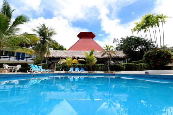 Piscine extérieure