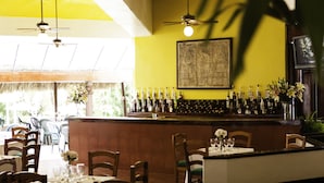 Bar (en el alojamiento)