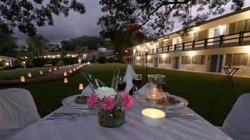 Outdoor dining
