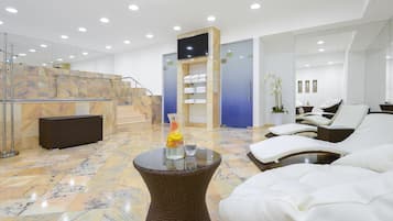 Sauna, tina de hidromasaje y masajes