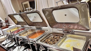 Daily buffet breakfast (CZK 390 per person)