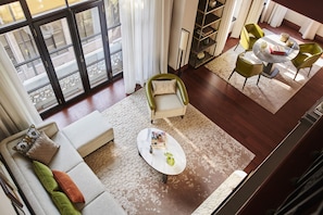 Sviitti, 1 makuuhuone, tupakointi kielletty (1 Bedroom Beyzade Suite) | Ylelliset vuodevaatteet, untuvapeitot, minibaari, tallelokero huoneessa