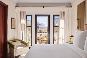 Deluxe-Suite, 1 Schlafzimmer, Nichtraucher | Hochwertige Bettwaren, Daunenbettdecken, Minibar, Zimmersafe