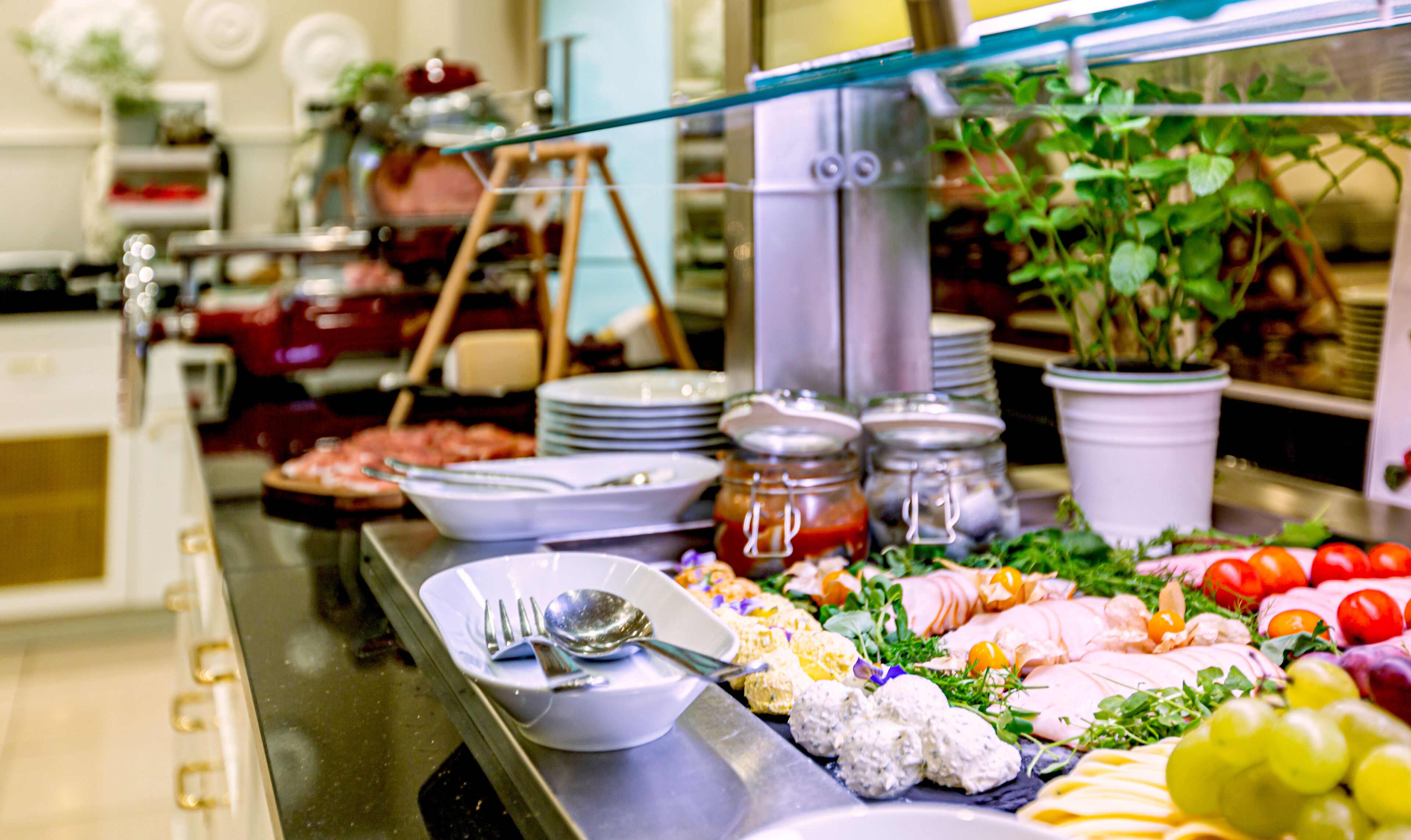 Daily buffet breakfast (EUR 29 per person)