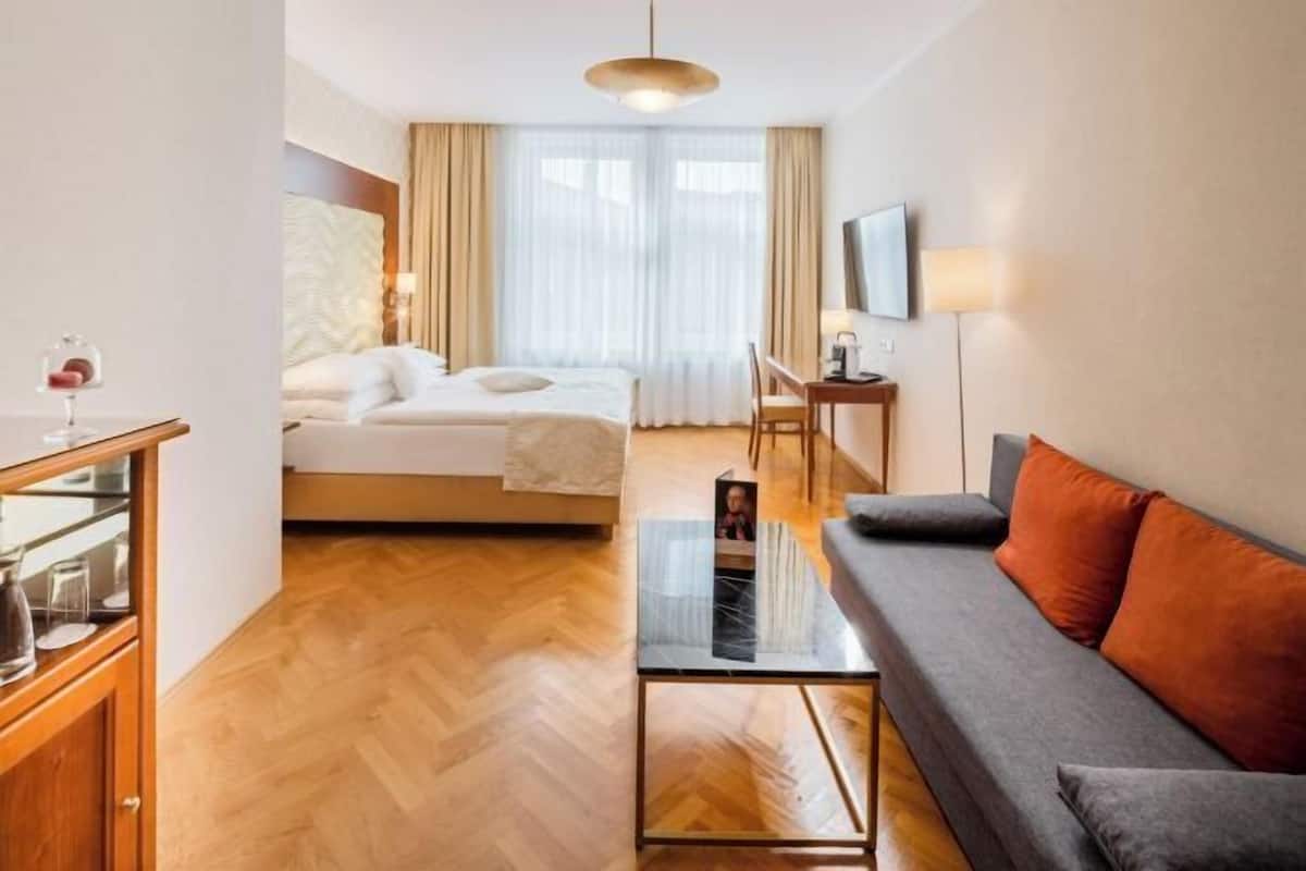 Premium bedding, pillow-top beds, in-room safe, individually decorated