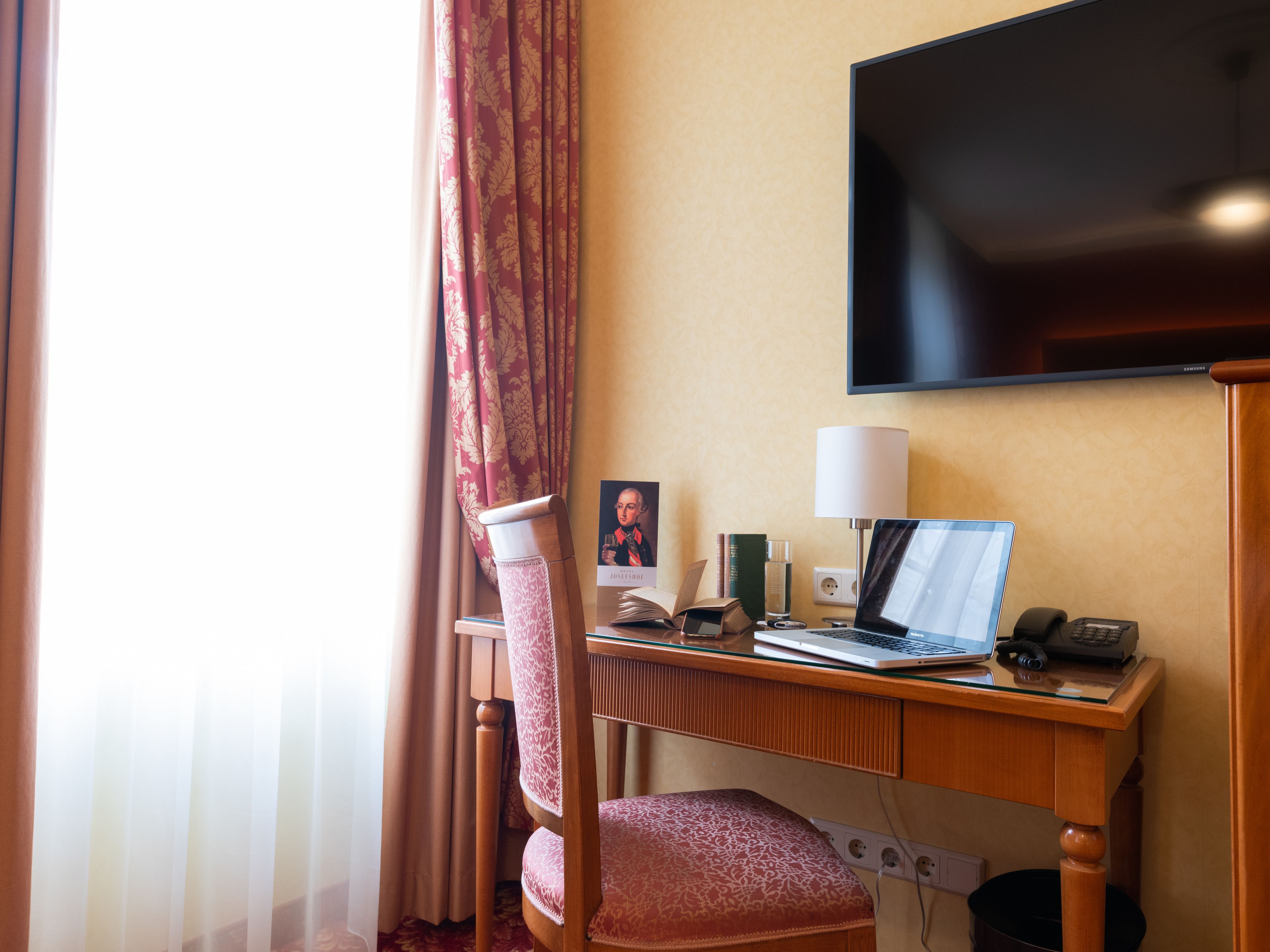 55-inch led tv with premium tv channels, tv