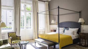 Premium bedding, down duvets, in-room safe, individually furnished