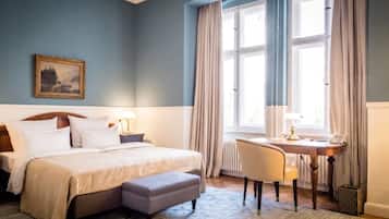 Salon Double Room | Premium bedding, down duvets, in-room safe, individually furnished