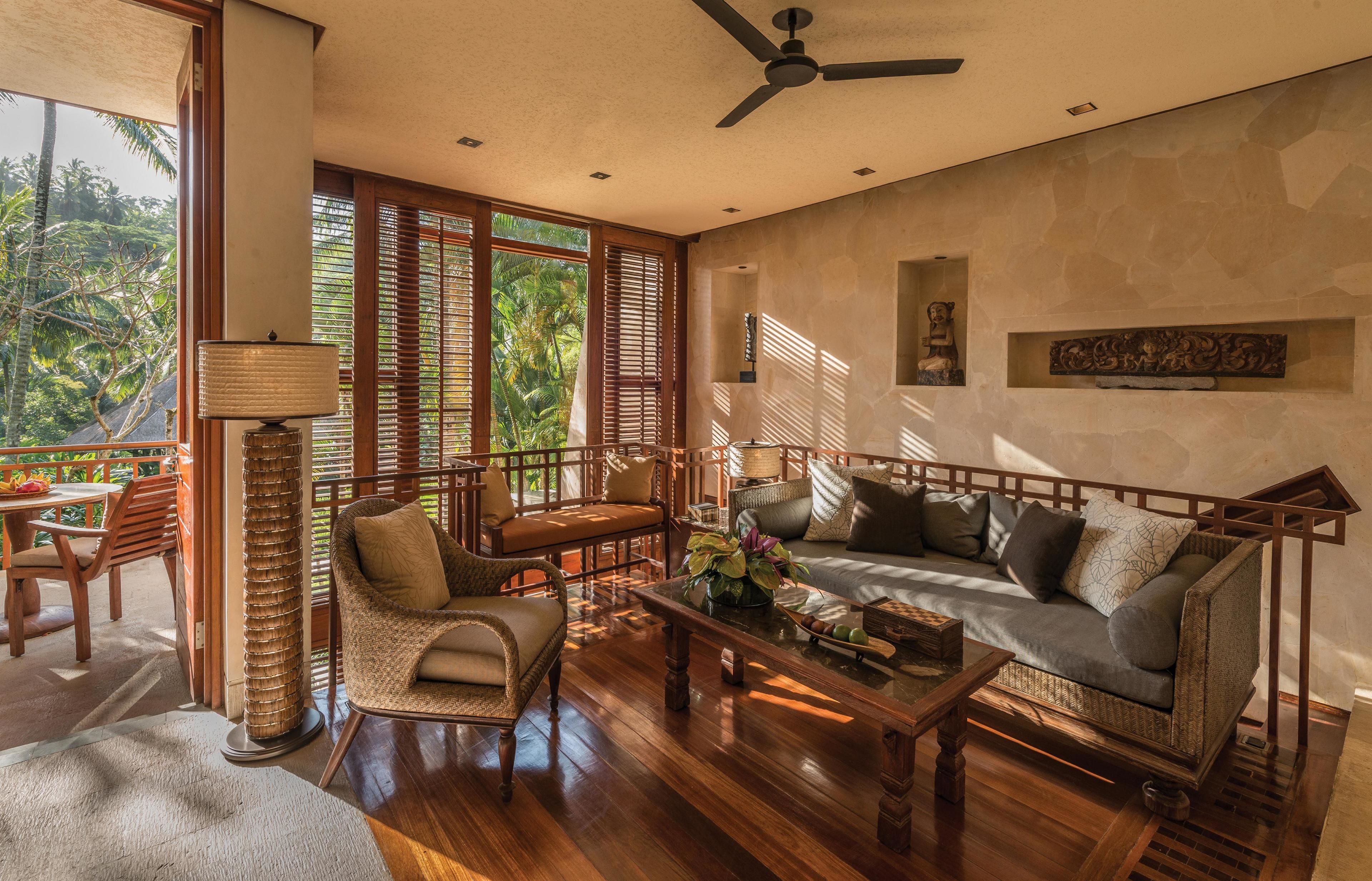 suite, 1 bedroom, non smoking (duplex, king) | living room | lcd tv, dvd player