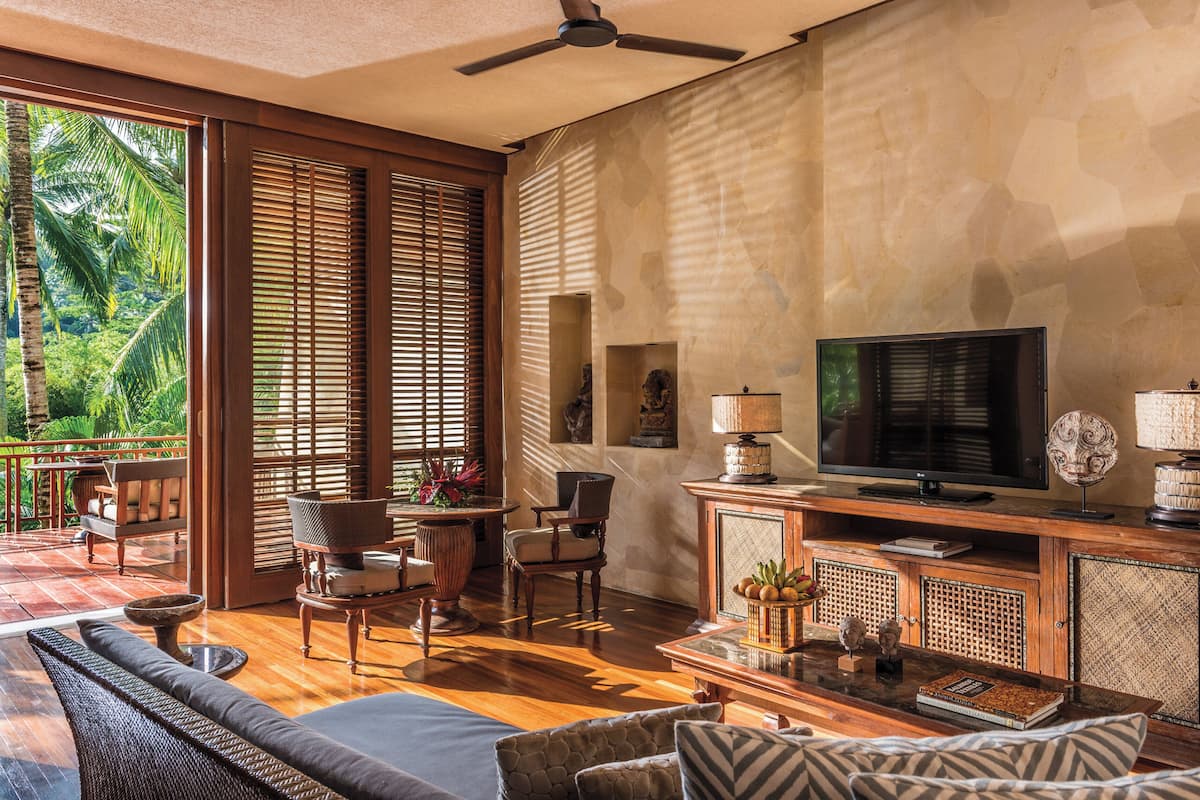 Suite, 1 Bedroom, Non Smoking (Two Queen Beds) | Living room