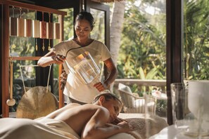 Couples treatment rooms, sauna, steam room, body treatments - Four Seasons Resort Bali at Sayan (Ubud)
