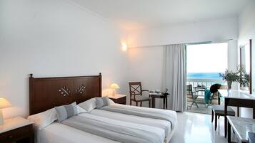 Tallelokero huoneessa, silitysrauta/-lauta, ilmainen Wi-Fi