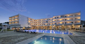 Outdoor pool - Golden Beach Tinos (Tinos)