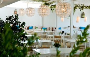 Restaurant - Golden Beach Tinos (Tinos)