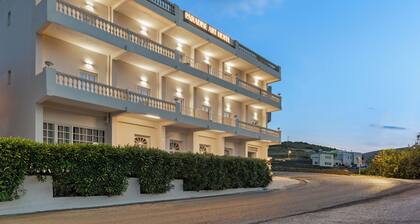 Paradise Art Hotel