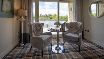 Superior Waterfront Room (Adult Only) | In-room dining