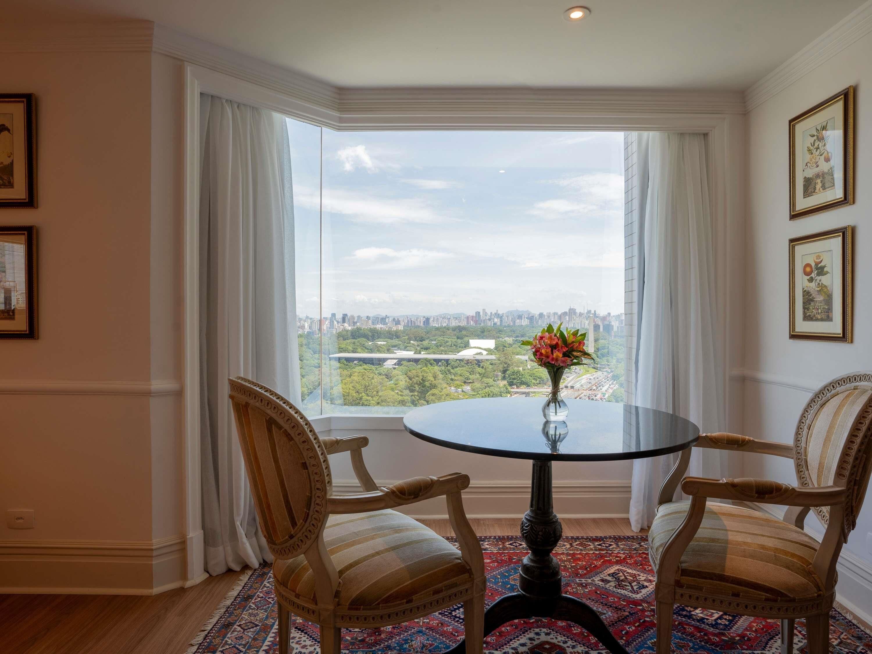 Minibar, in-room safe, individually furnished, desk