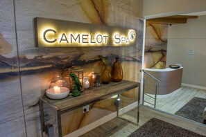 Soins corporels, soins d'aromathérapie, massages aux pierres chaudes