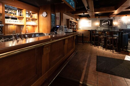 Bar (en la propiedad)
