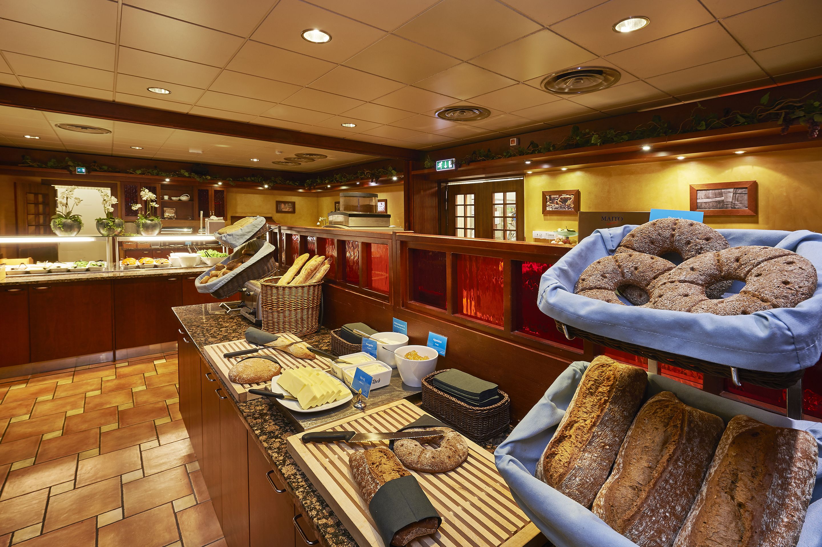 Daily buffet breakfast (EUR 21 per person)