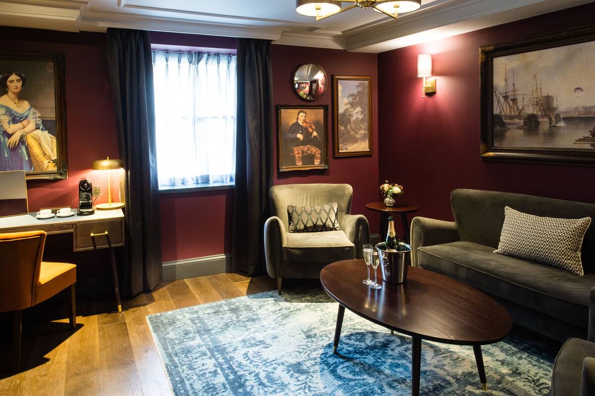 suite | in-room safe, desk, iron/ironing board, free wifi