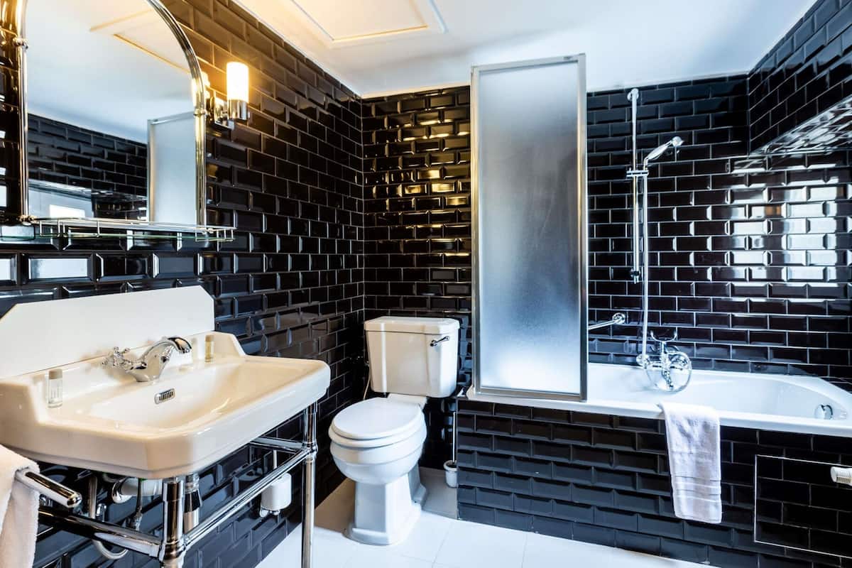 Desk, laptop workspace, blackout drapes, soundproofing