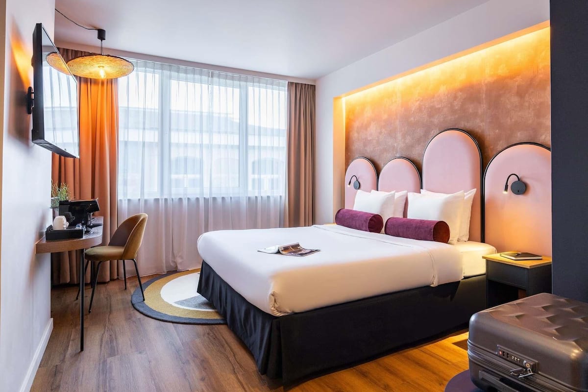 Classic Room, 1 Double Bed | Desk, laptop workspace, blackout drapes, soundproofing