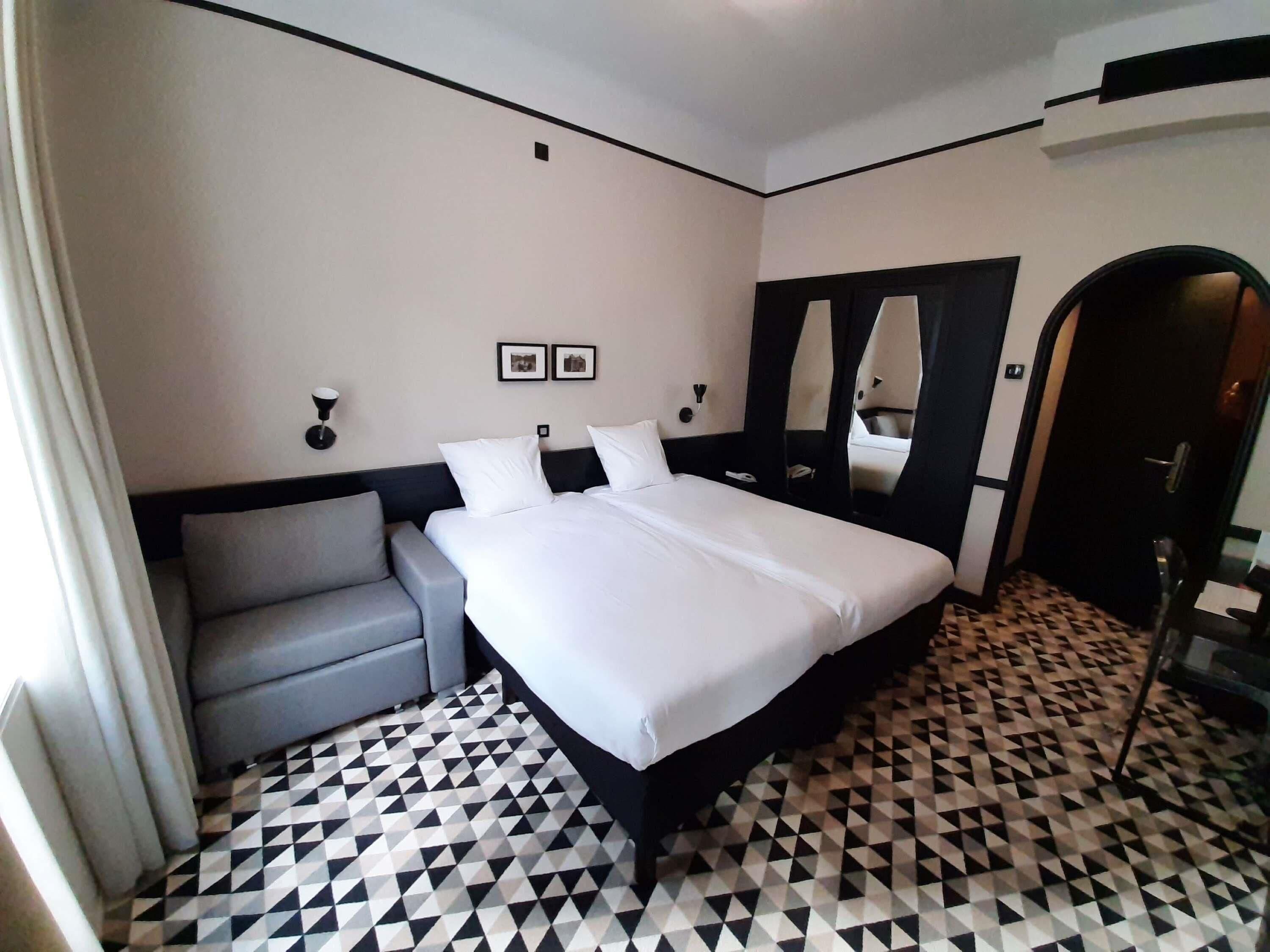 Habitación superior, varias camas | Escritorio, espacio para trabajar con un portátil, cortinas opacas