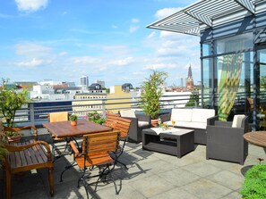 Breakfast, lunch and dinner served - Radisson Hotel Berlin Charlottenburg (Berlin)