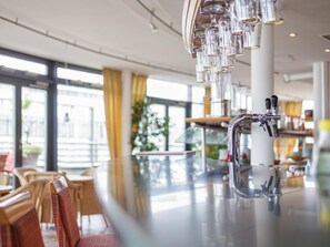 Bar (en el alojamiento)