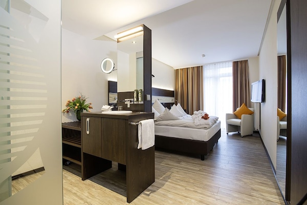 Hårføner, håndklær, såpe og sjampo