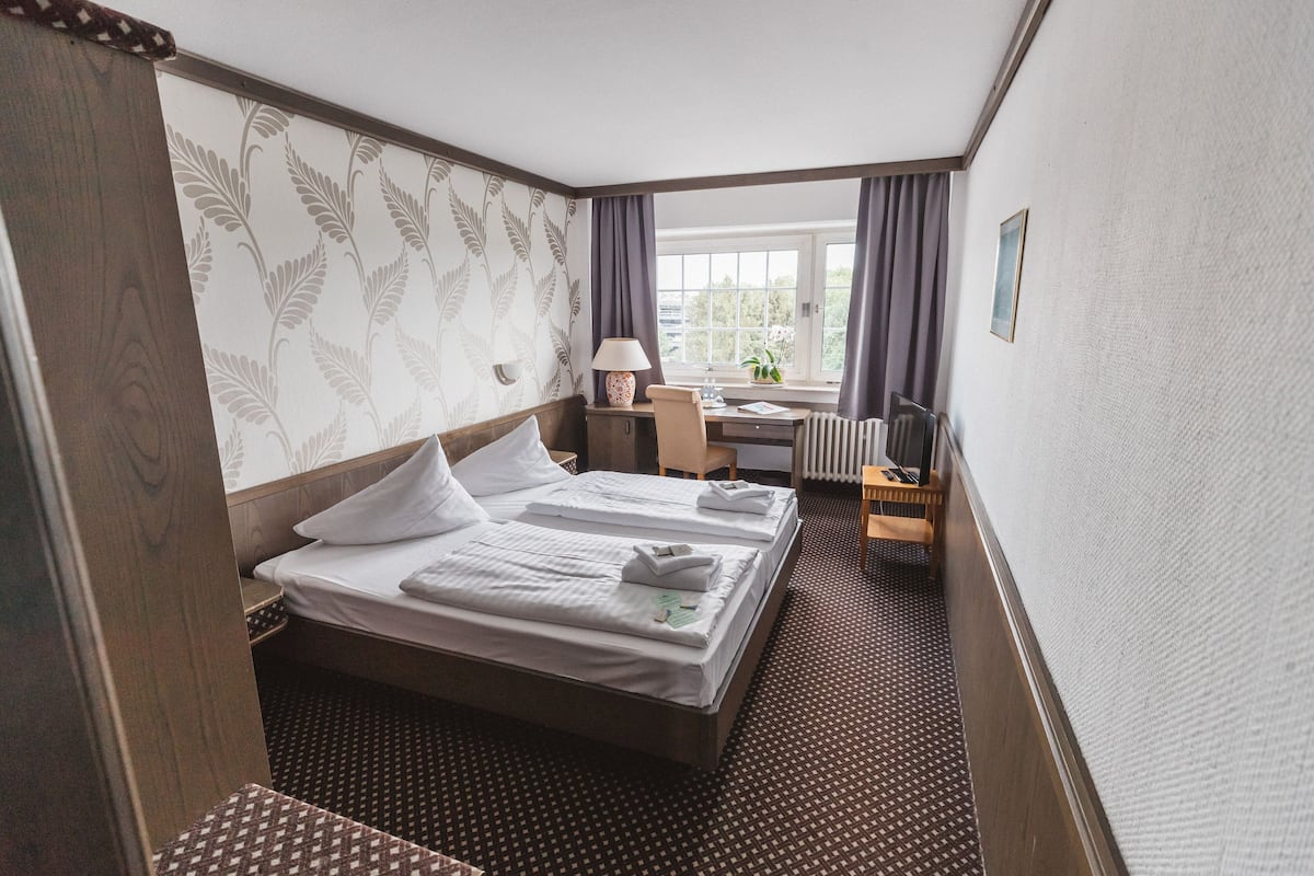 Standard Double Room | Hypo-allergenic bedding, desk, blackout drapes, soundproofing