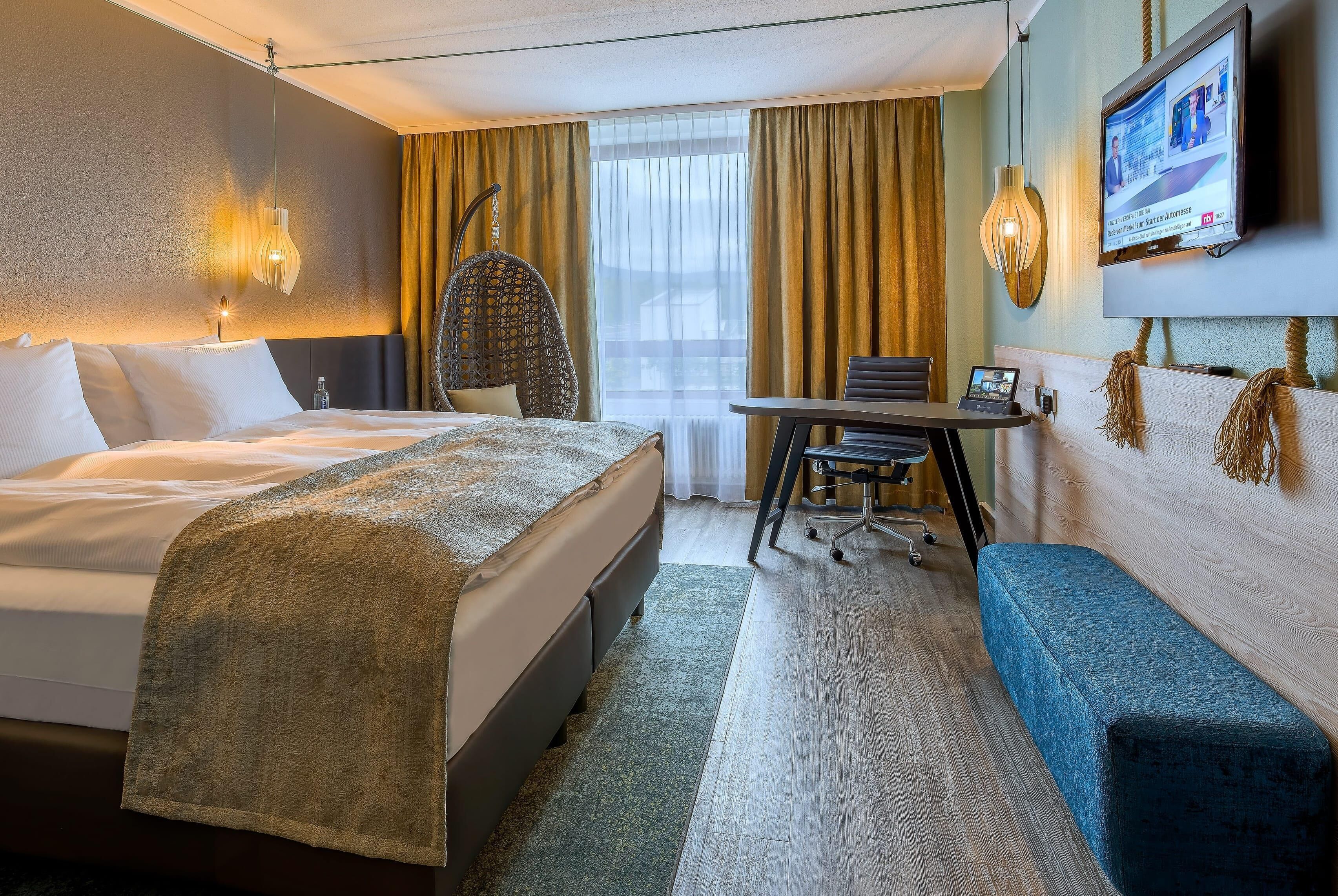 Superior kamer, 1 tweepersoonsbed | Hypoallergeen beddengoed, een kluis op de kamer, een bureau